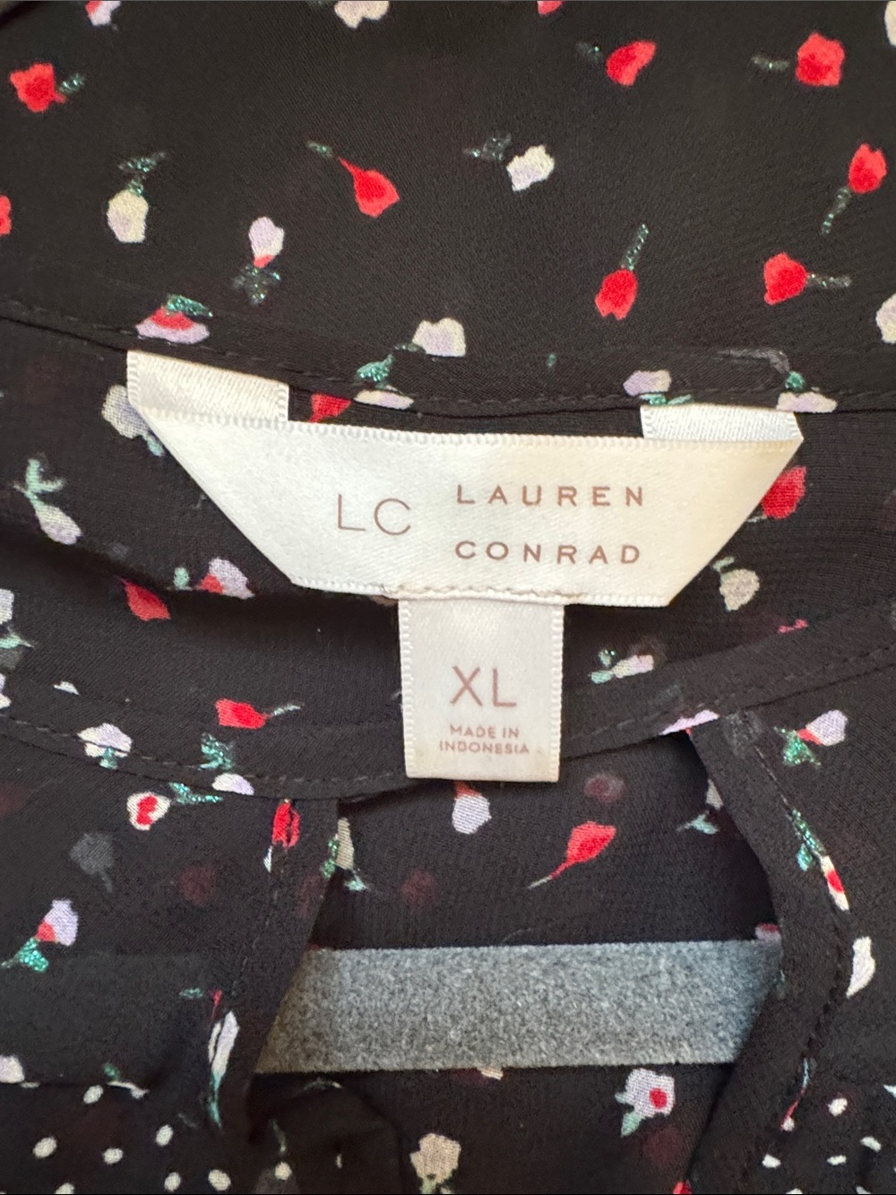 LC Lauren Conrad Black Floral Polka Dot Long Sleeve Top - Picture 3 of 4
